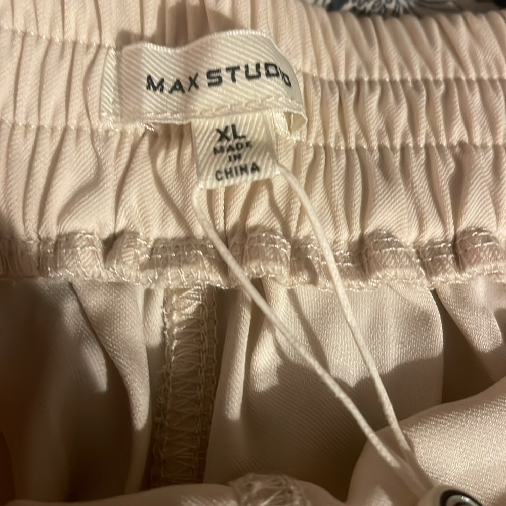 Pants - Picture 4 of 4